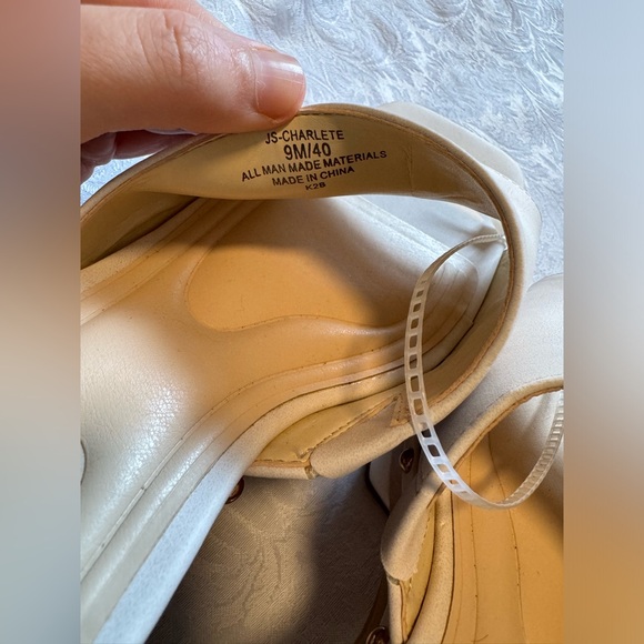 Jessica Simpson Charlete Womens 9 Studded Slide Platform Heels White Brown Y2K - Picture 7 of 12